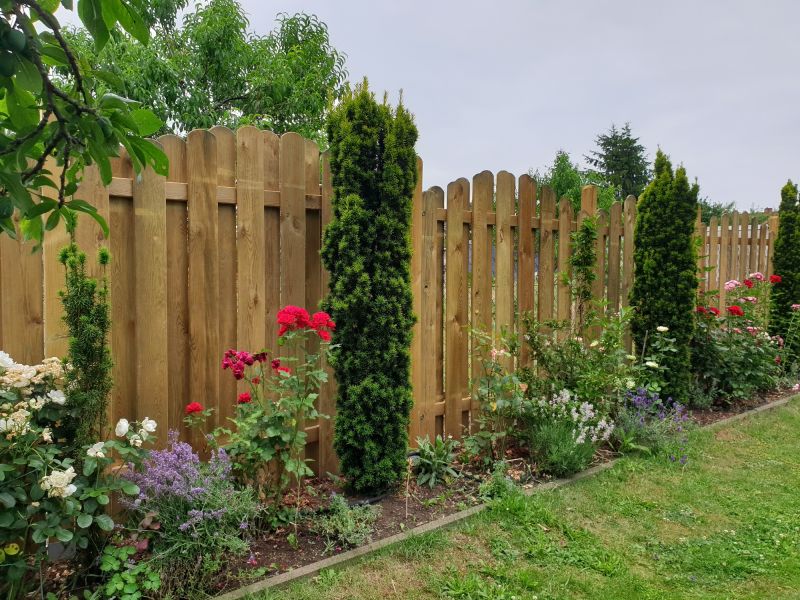 Living Fence with Shrubs